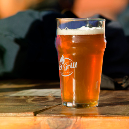 Feature Pint Beer Glasses
